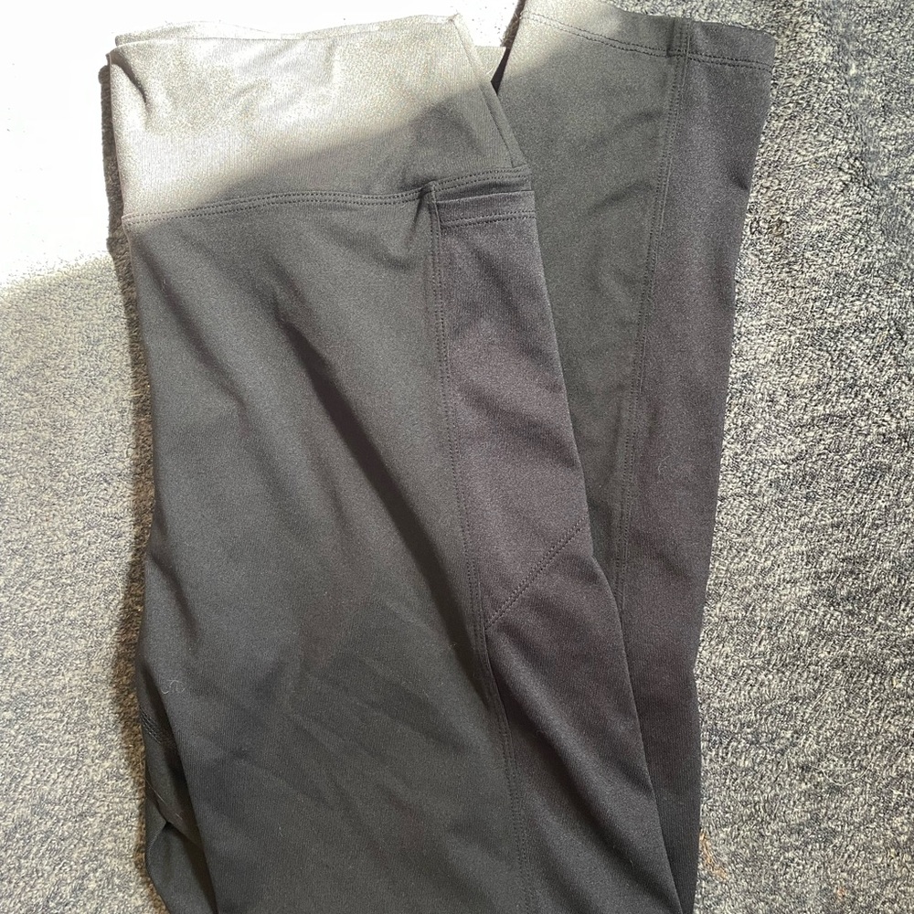 PINK Victoria’s Secret Women’s Black leggings